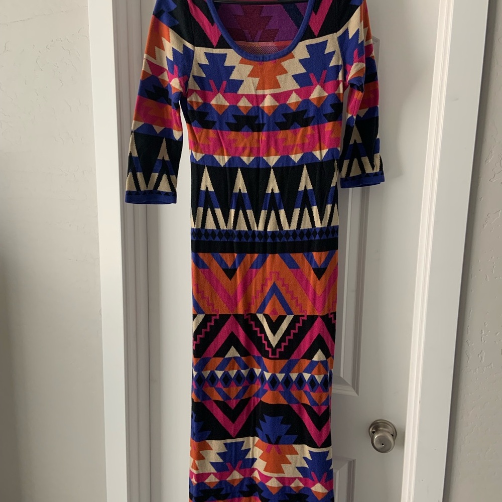 Bold Aztec-Print Scoop Neck Women's Dress - Multicolor